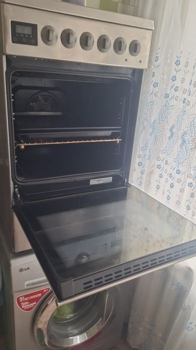 Срочно! Продаётся электроплита