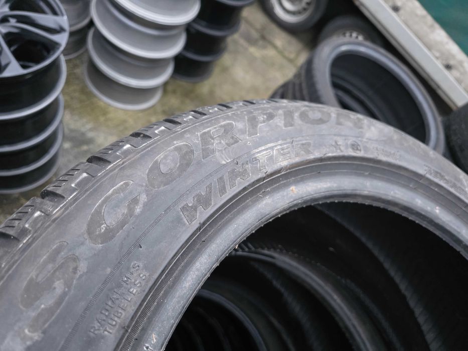 2бр Зимни гуми 255 50 19 - Pirelli Runflat
