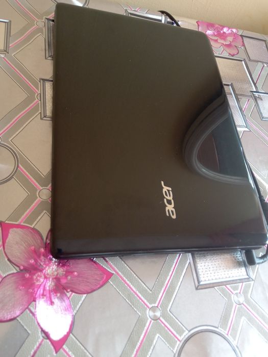 Oferta! Laptop  la preț de Tabletă!300 Lei