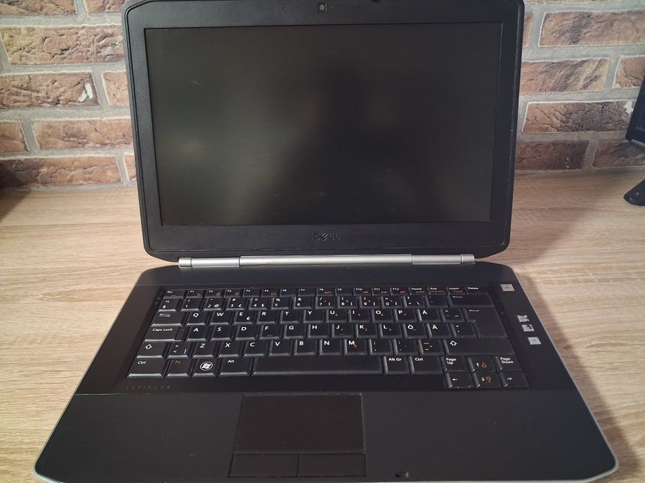 Vand laptop DELL defect