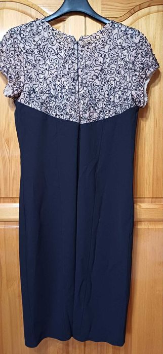 Луксозна Рокля с Дантела посипана с Бляскави Камъчета!НОВА с Етикет!