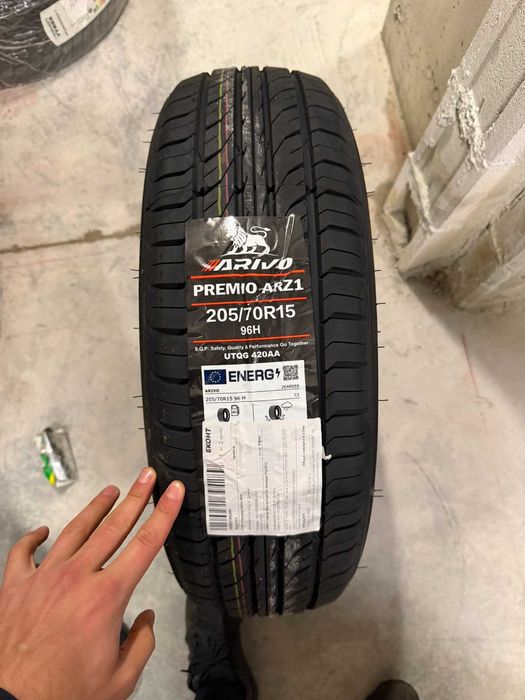 Лятна гума Arivo Premio ARZ1 205/70 R15 96H - 1 брой ДОТ 4824 НОВА