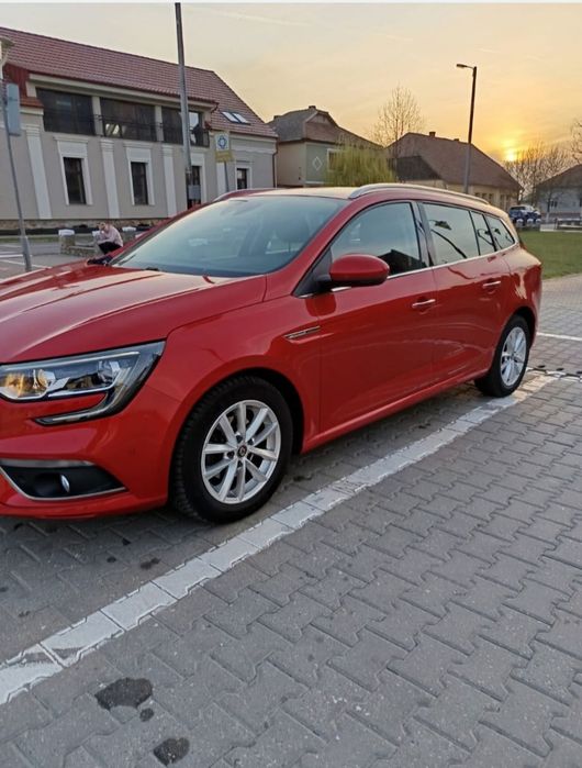 RENAULT Megane 2020 — imagine 2