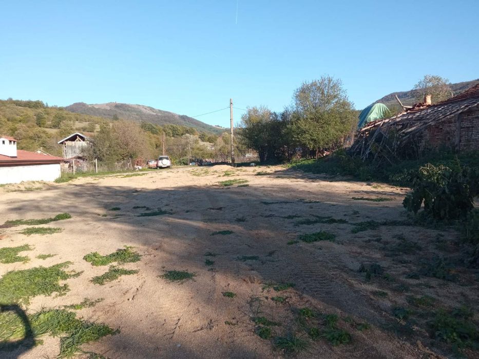 УПИ - 940 м2 в с. Рибарица