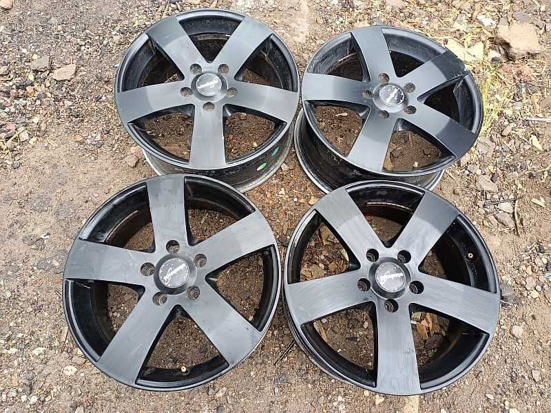 Продам оригинальные легкосплавные диски "WheelWorld" на BMW 3