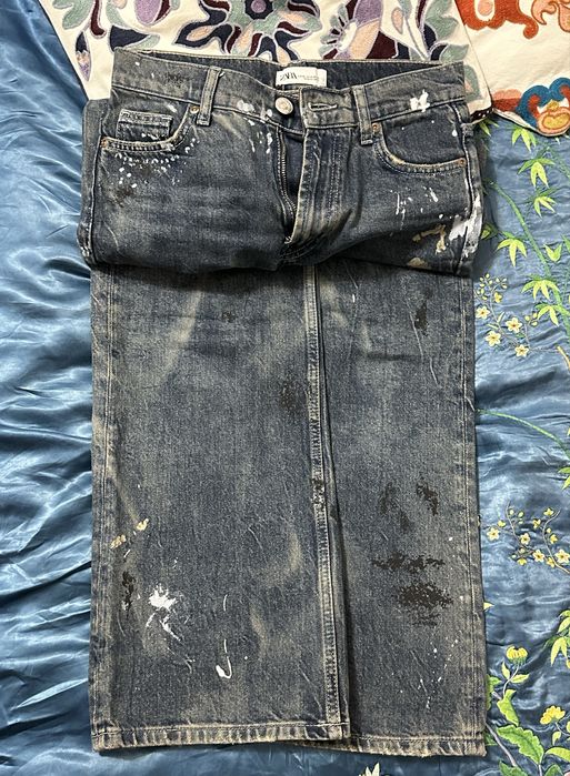 Джинсы ZARA с эффектом потертостей