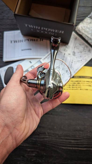 Shimano 24 Twin Power C3000XG FE