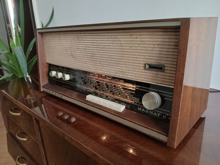 Radio cu lămpi Kapsch Magnat II,1966.