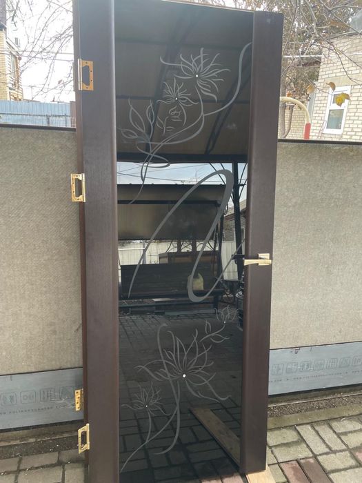 Продам межкомнатные двери