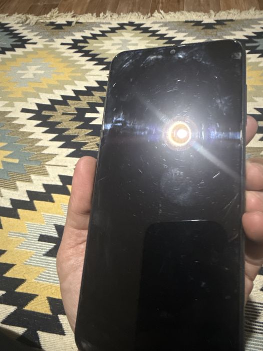 продам телефон Samsung A13