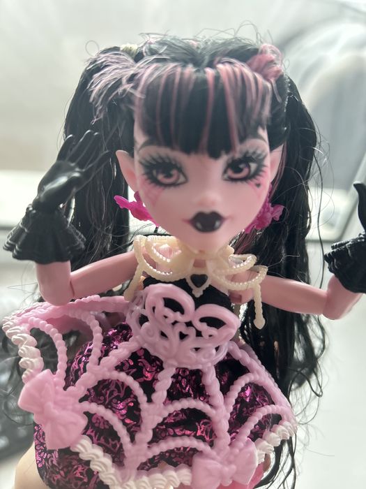 Монстр хай дракулаура г3