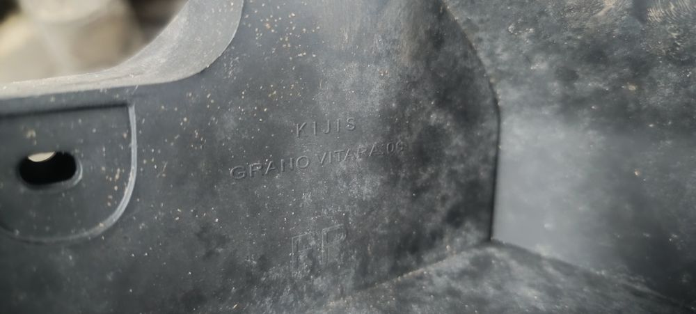 Решетка радиатора для Suzuki Vitara