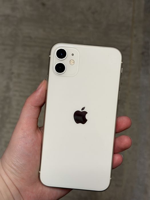 iPhone 11 белый 128гб