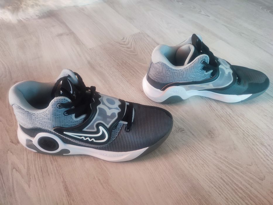 Nike KD TREY 5 номер 42.5