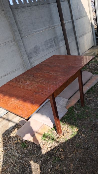 Продам стол для кухни