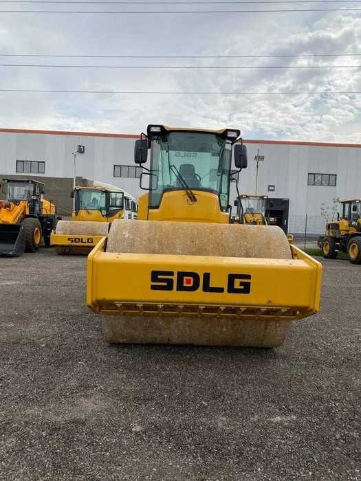 дорожный каток SDLG 18 тонн RS8180H в РАССРОЧКУ