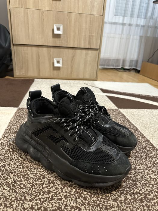 versace chain reaction