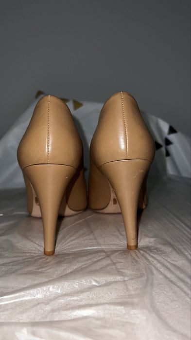 pantofi toc stiletto HUGO BOSS piele nat 37 nude crem bej cappuccino