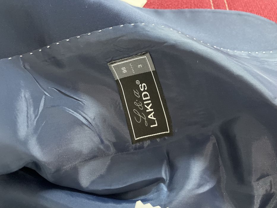 Костюм детский новый