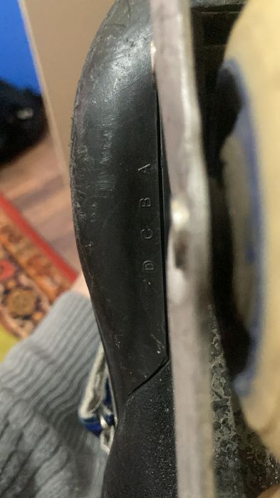 Продам роликовые коньки