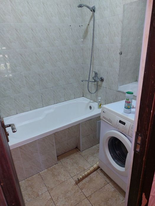 Чилонзор 16 кв 7 дом 1²/1/4 квартира сотилади