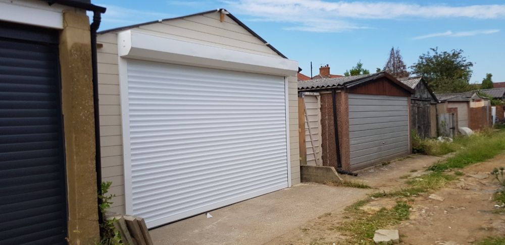 PVC / ПВЦ / Алуминиеви външни ролетни щори и гаражни врати