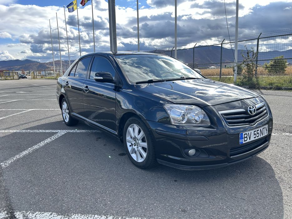 Vând Toyota Avensis 2.0