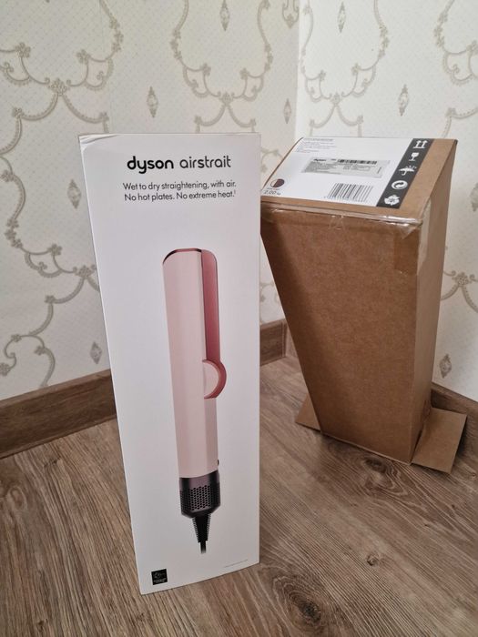 Dyson airstrait в розовом цвете
