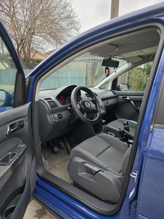 VOLKSWAGEN Touran 2005 — imagine 4