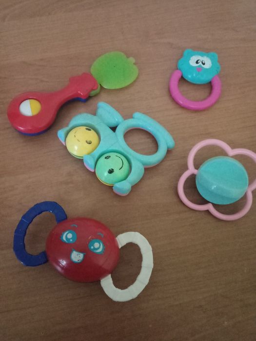 Погремушки по 200 т .