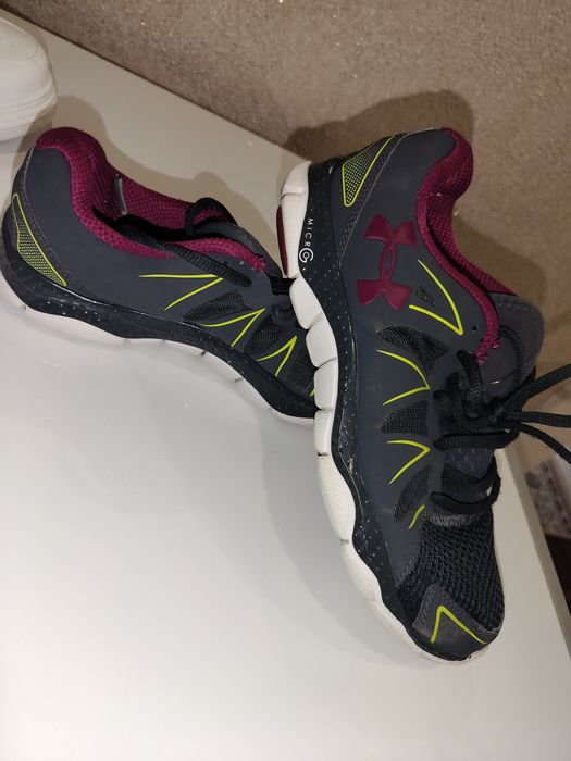 Кроссовки Under Armour 10.000 тг