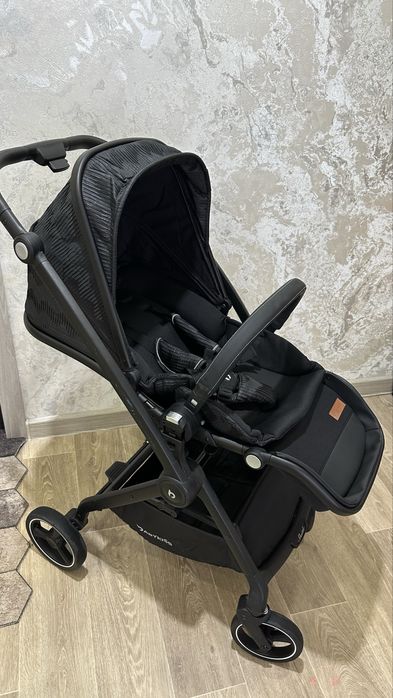 Продам коляску 2 в 1