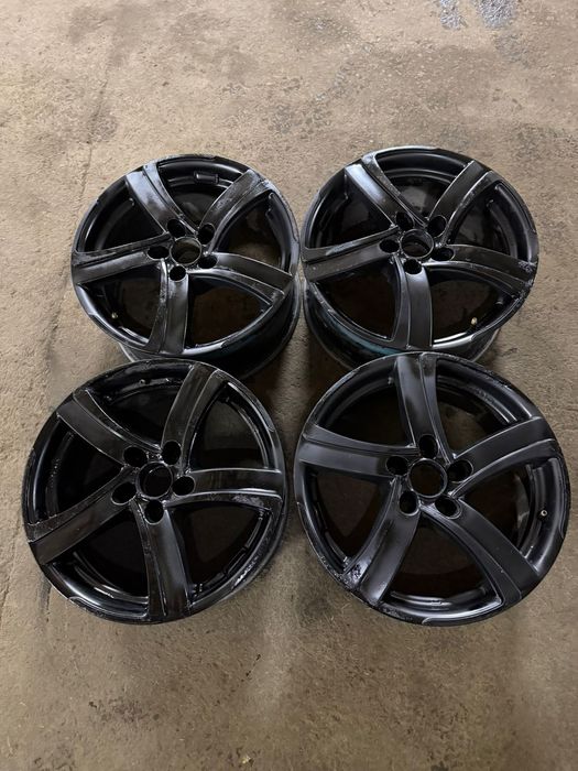 Продаю диски на машину