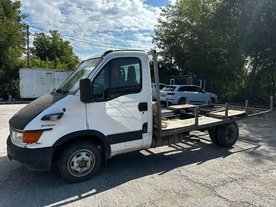 Vând Iveco Daily  35 C 10  în stare bună.