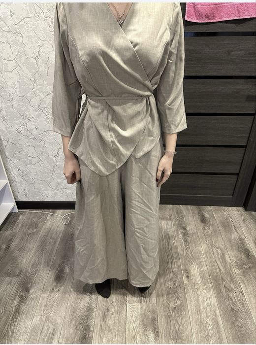 Костюм двойка серый