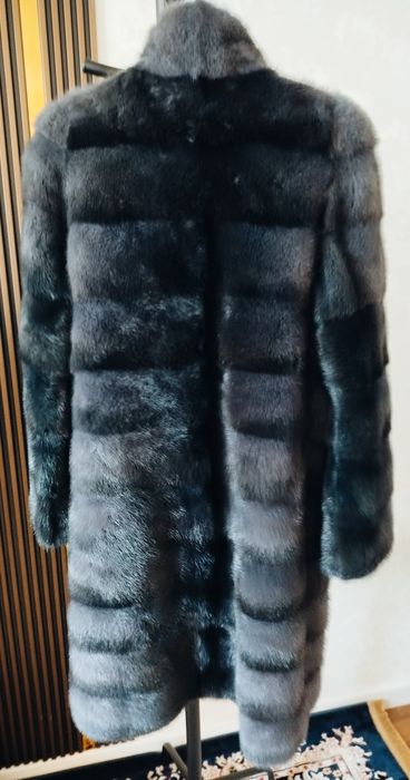 Шуба норковая продам