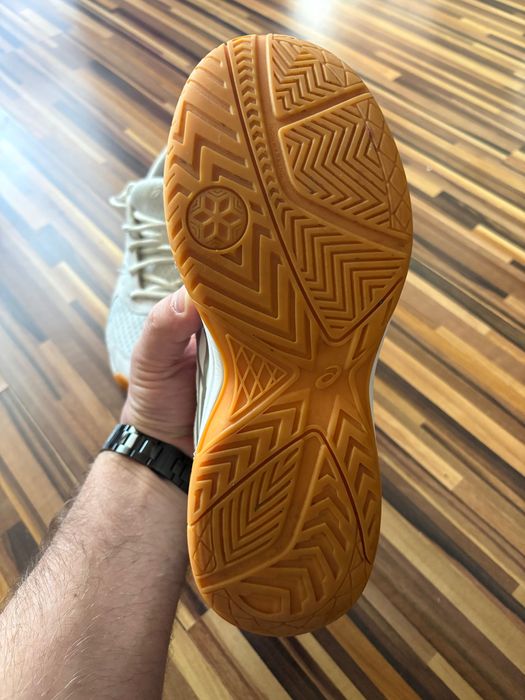 Asics Маратонки 39