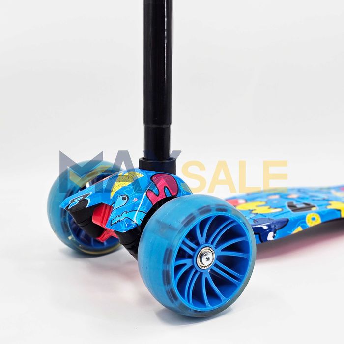 Детска триколка тротинетка синьо / многоцветно с 3 светещи колела