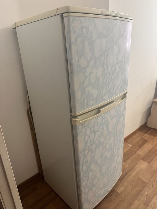 холодильник сатылады                                                 .