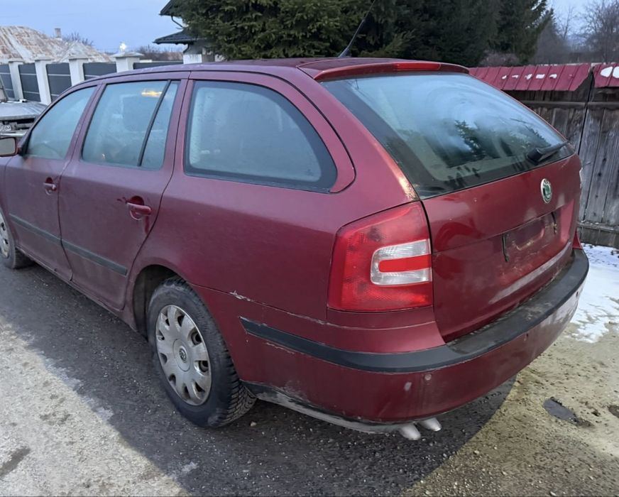Bară spate completă cu senzori de parcare Skoda Octavia 2 Combi