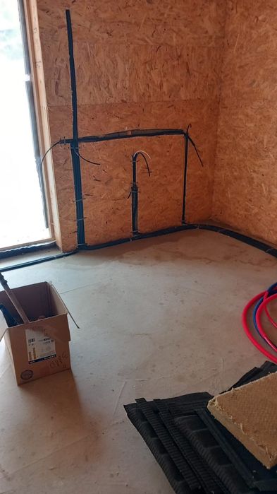 Electrician autorizat execut lucrări interioare exterioare  etc..