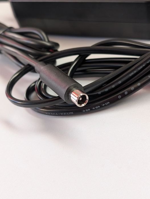 Alimentator trotineta Ninebot / Xiaomi 71W 42V 1.7A