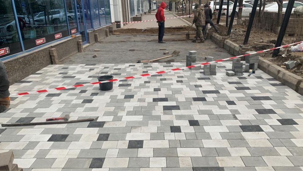 Укладка брусчатки, асфальта, установка поребриков, бордюров, основание