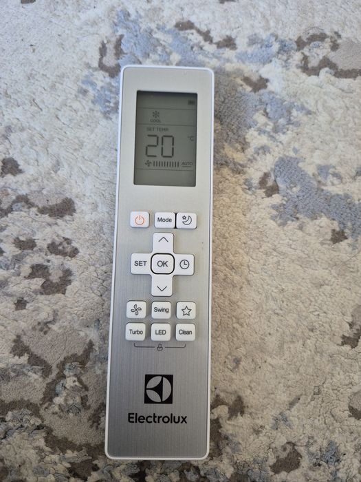 Продам оригинальный пульт для сплит системы ELECTROLUX