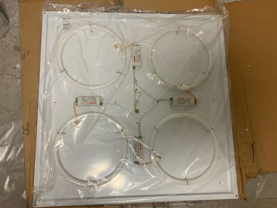 Светильник потолочный