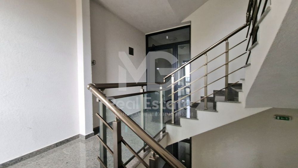 Продава се Четиристаен апартамент в Пловдив, Христо Смирненски - 241 кв.м за 603 €/кв.м - Снимка #11