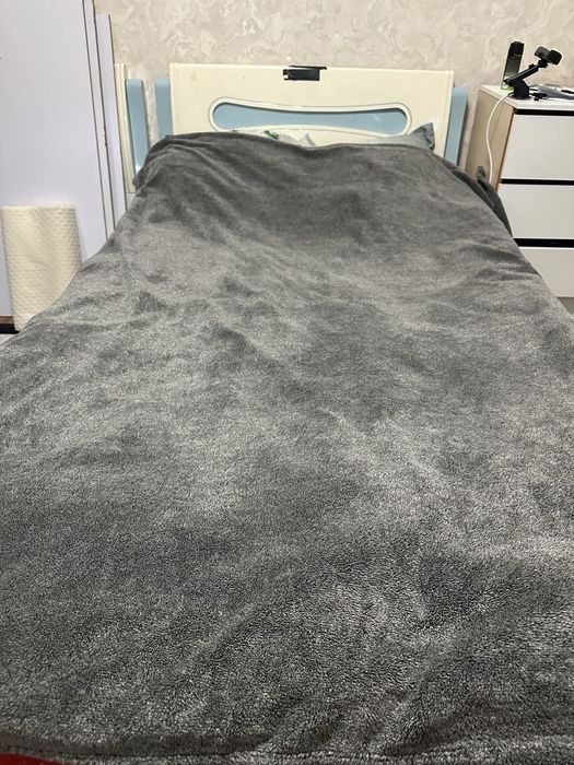 Продам шкаф и 2 кровати