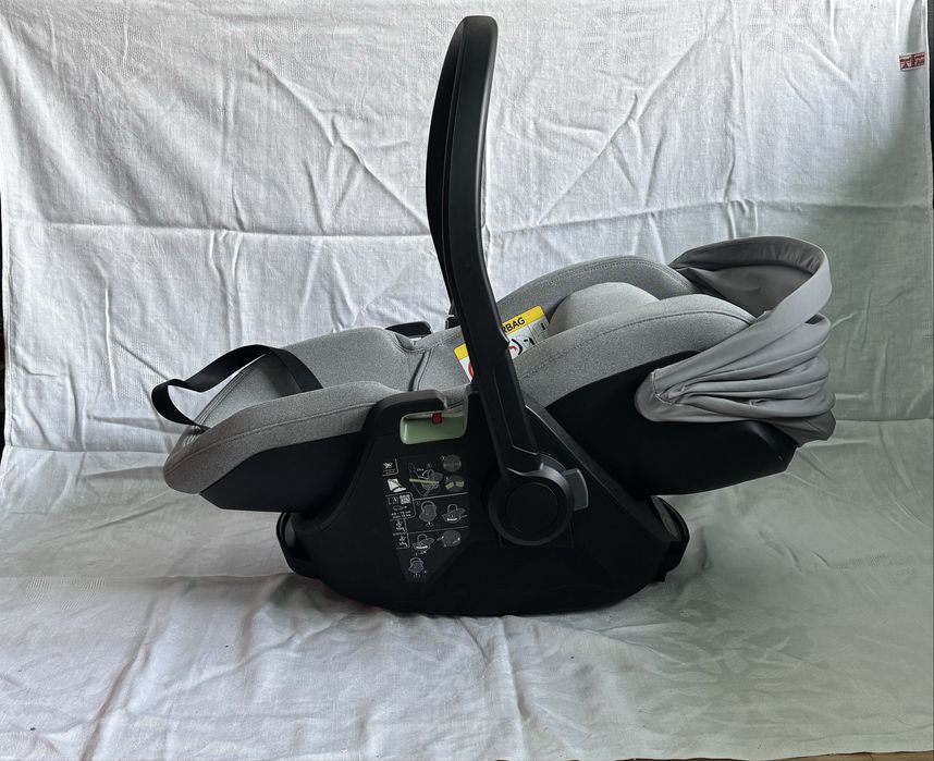 Продавам кошница за кола Thule - 200 евро
