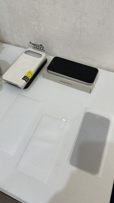 Google Pixel 9 (Porcelain)