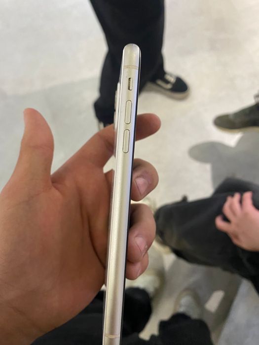 Iphone 11 с гарантией на акб